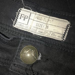 FREE PEOPLE BLACK JEANS SIZE 26